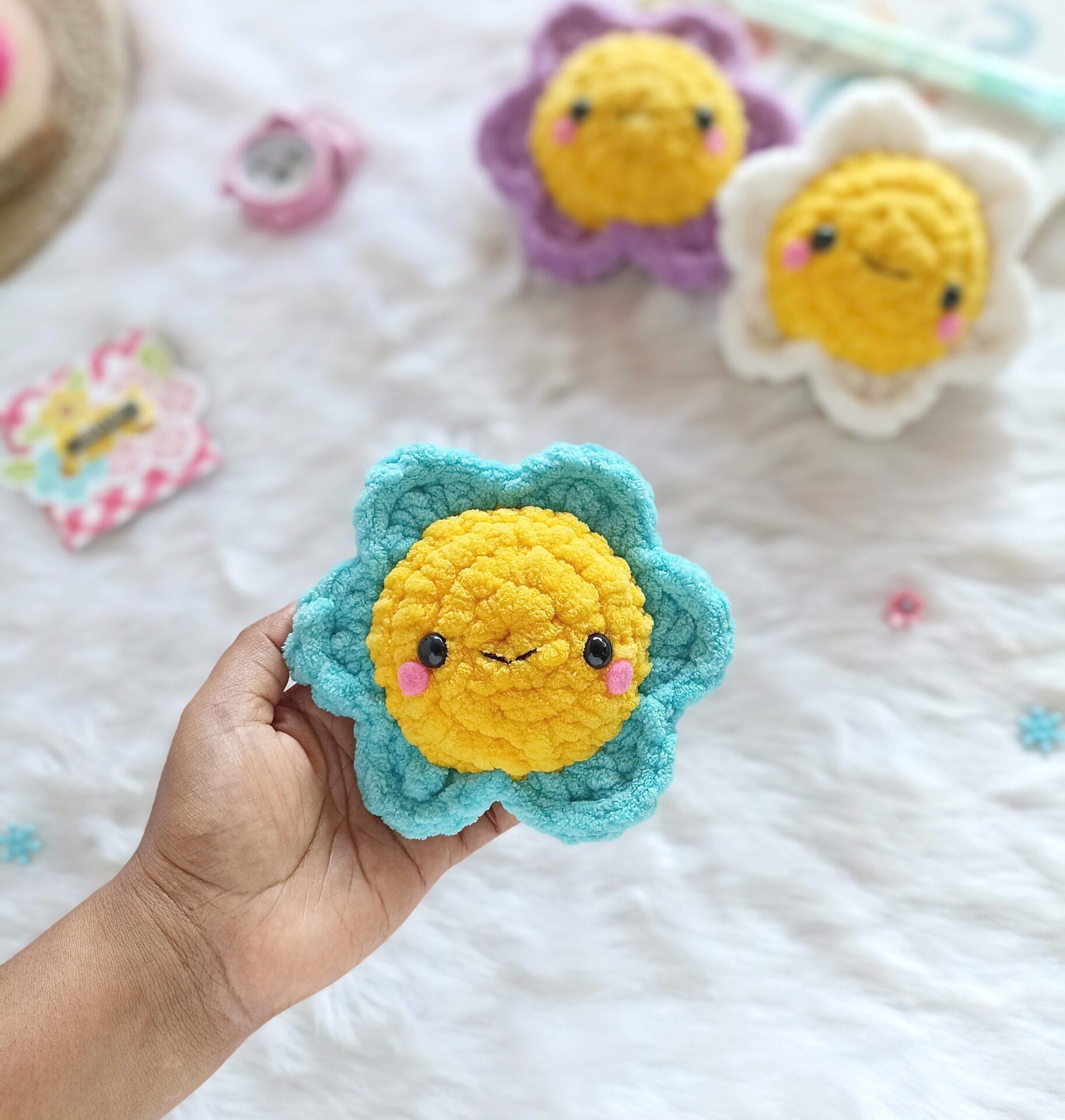 Daisy flower amigurumi