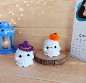 Amigurumi ghost