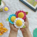 Crochet daisy flower