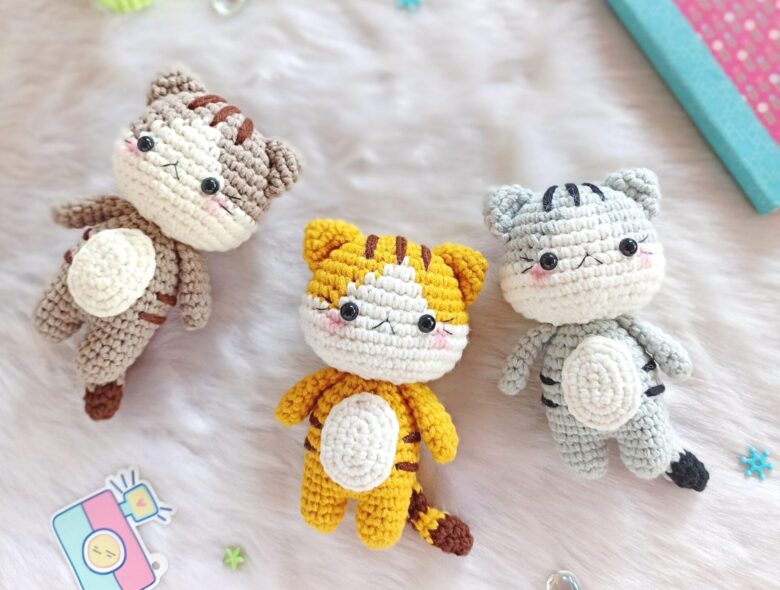 Amigurumi cat
