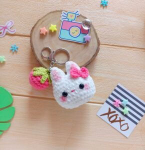 Amigurumi white Bunny keychain